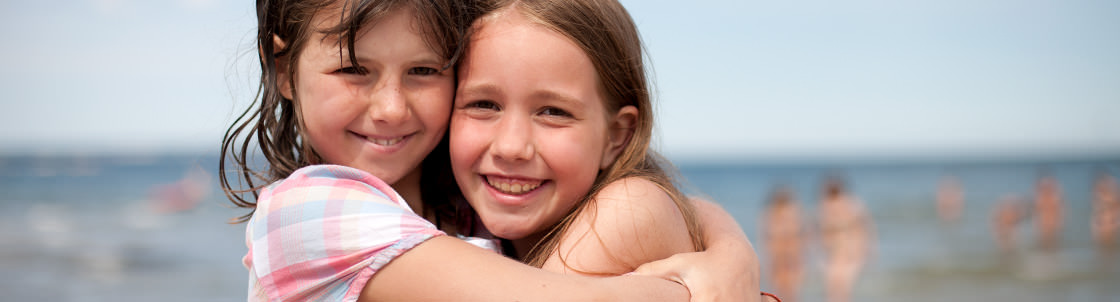 P&auml;dagogisch konzipierte Komplettprogramme f&uuml;r die ganz kleinen Urlauber, alle Kita- und Grundschulreisen von Jugendtours–Klassenfahrten tragen Qualit&auml;tssiegel und sind mit Bestnote T&Uuml;V-gepr&uuml;ft