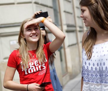 Schlerinnen auf Tour – Klassenfahrt in Jugendherbergen von Jugendtours