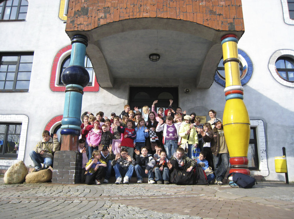 Klasse 5 der Fröbelschule Halle, hier in Wittenberg, Klassenfahrt Dübener Heide 2007 – Bildergalerie Klassenfahrten von Jugendtours