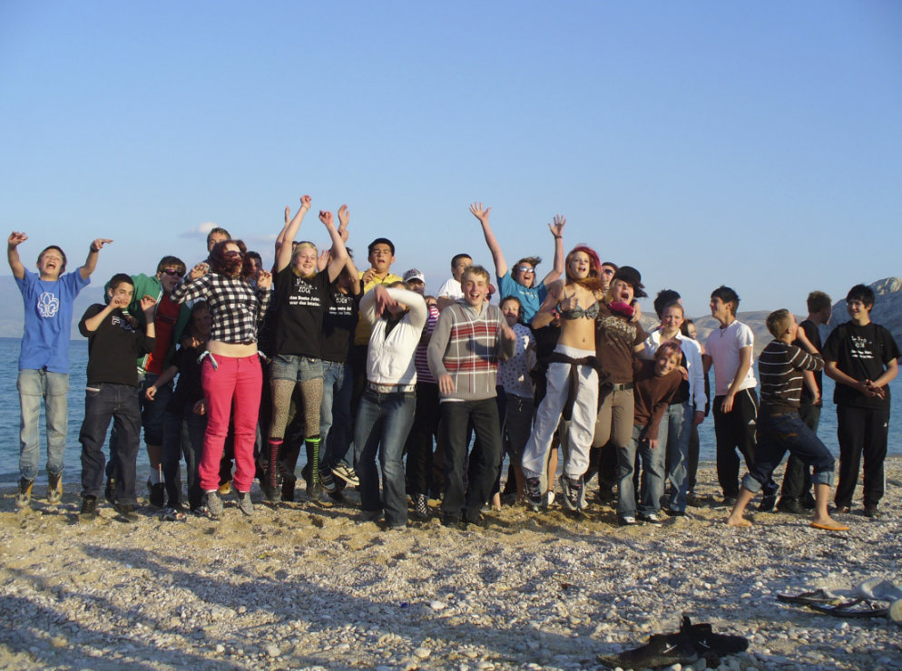  Klasse 9 der Wilhelm-Lhe-Schule Nrnberg, hier am Strand der Adria, Klassenfahrt Kvarner Bucht 2008 – Bildergalerie Klassenfahrten von Jugendtours