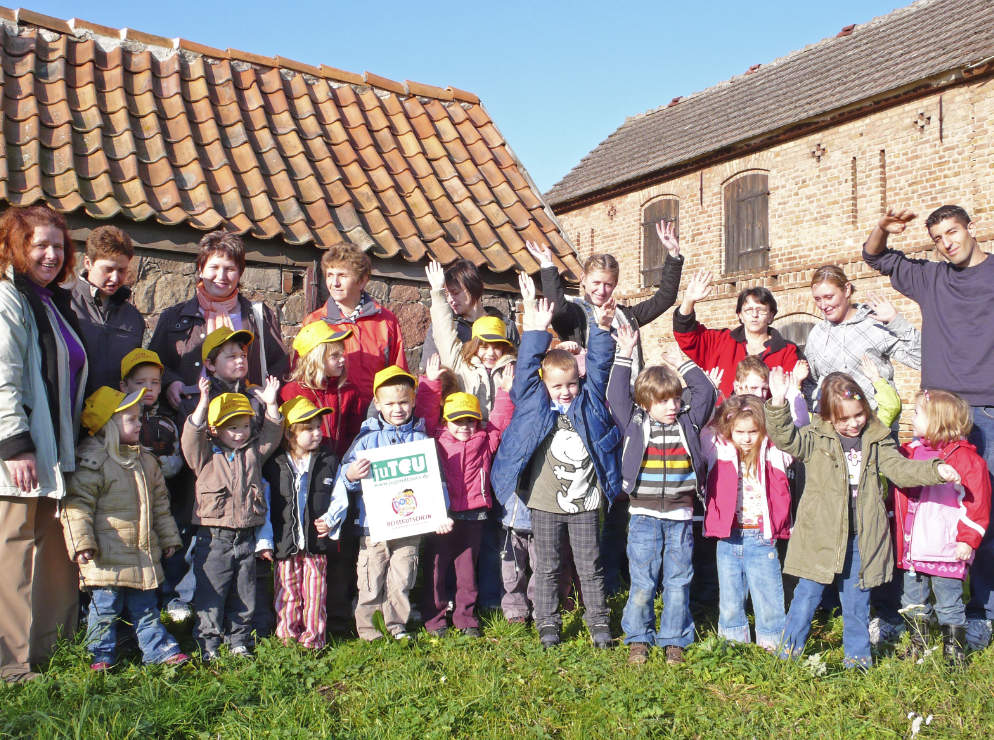 Kinder der Kita Kleptow und die Kita Little People Berlin-Marienfelde, hier zur Zuckerttenfahrt, Klassenfahrt Ostsee 2008 – Bildergalerie Klassenfahrten von Jugendtours