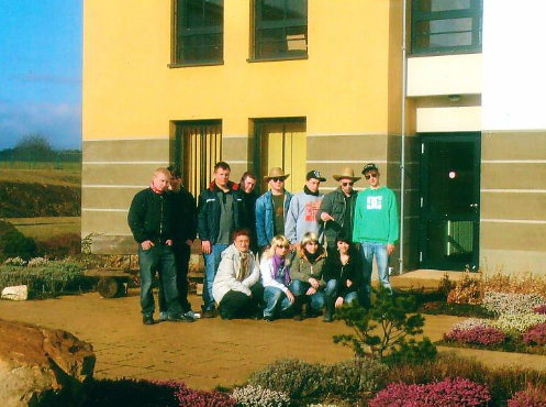 Klasse 9 der Staatlichen Regelschule Berlstedt, hier im Jugend- und Sporthotel Euroville in Naumburg, Klassenfahrt Sachsen-Anhalt 2008 – Bildergalerie Klassenfahrten von Jugendtours