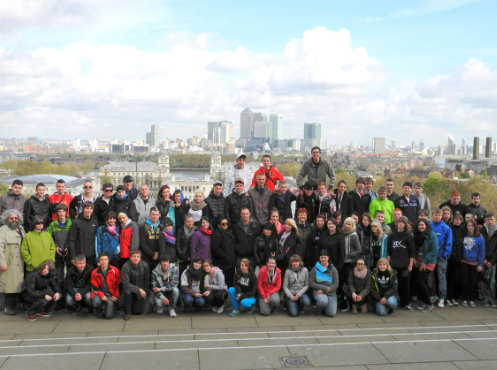 93 Schüler*innen der Mittelschule Markranstädt, hier in Greenwich, Klassenfahrt London 2012 – Bildergalerie Klassenfahrten von Jugendtours