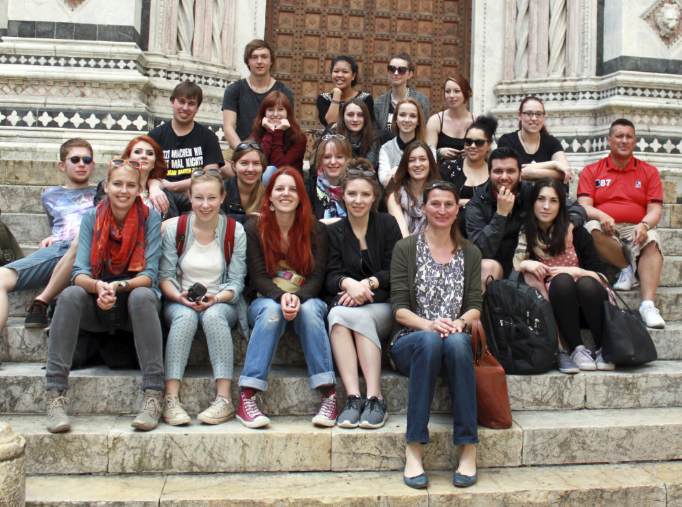 Klasse 12 der Stdtischen Fachoberschule fr Gestaltung Mnchen, hier whrend der Schulklassenfhrung in Florenz, Klassenfahrt Toskana 2014 – Bildergalerie Klassenfahrten von Jugendtours