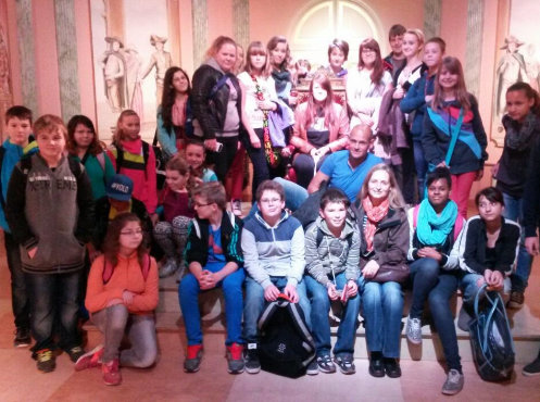 Klassen 6 und 7 der Sekundarschule Halle-Süd, Schulausflug Filmpark Babelsberg 2014 – Bildergalerie Klassenfahrten von Jugendtours
