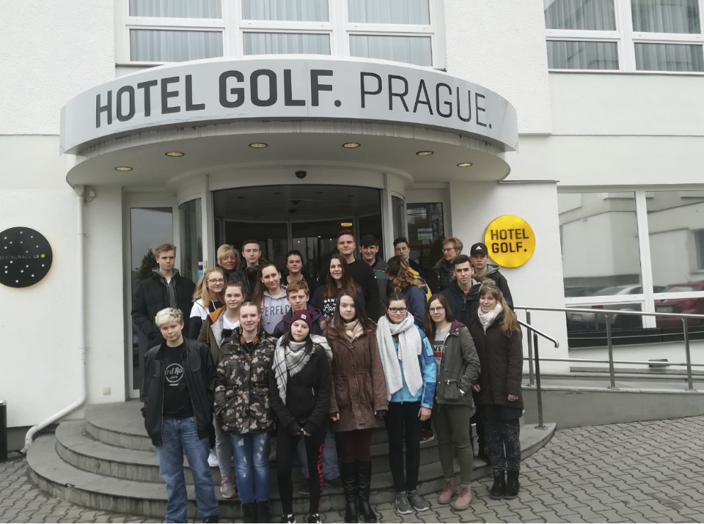 Klasse 10 der Sekundarschule am Burgtor Aken, hier am ****Hotel Golf, Klassenfahrt Prag 2018 – Bildergalerie Klassenfahrten von Jugendtours