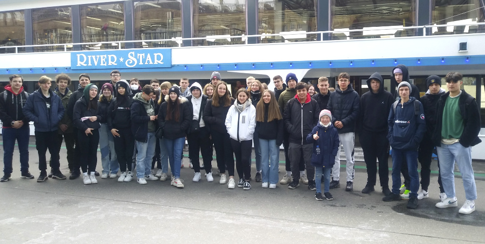 Klasse 10 der Oberschule Frdric Joliot-Curie Pegau auf Klassenfahrt Weissenhuser Strand 2022 – Bildergalerie Klassenfahrten von Jugendtours