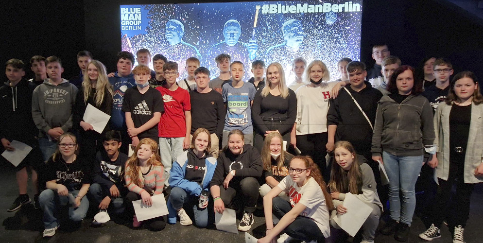 Klasse 8 der Seelandschule Nachterstedt, Klassenfahrt Berlin 2022 – Bildergalerie Klassenfahrten von Jugendtours