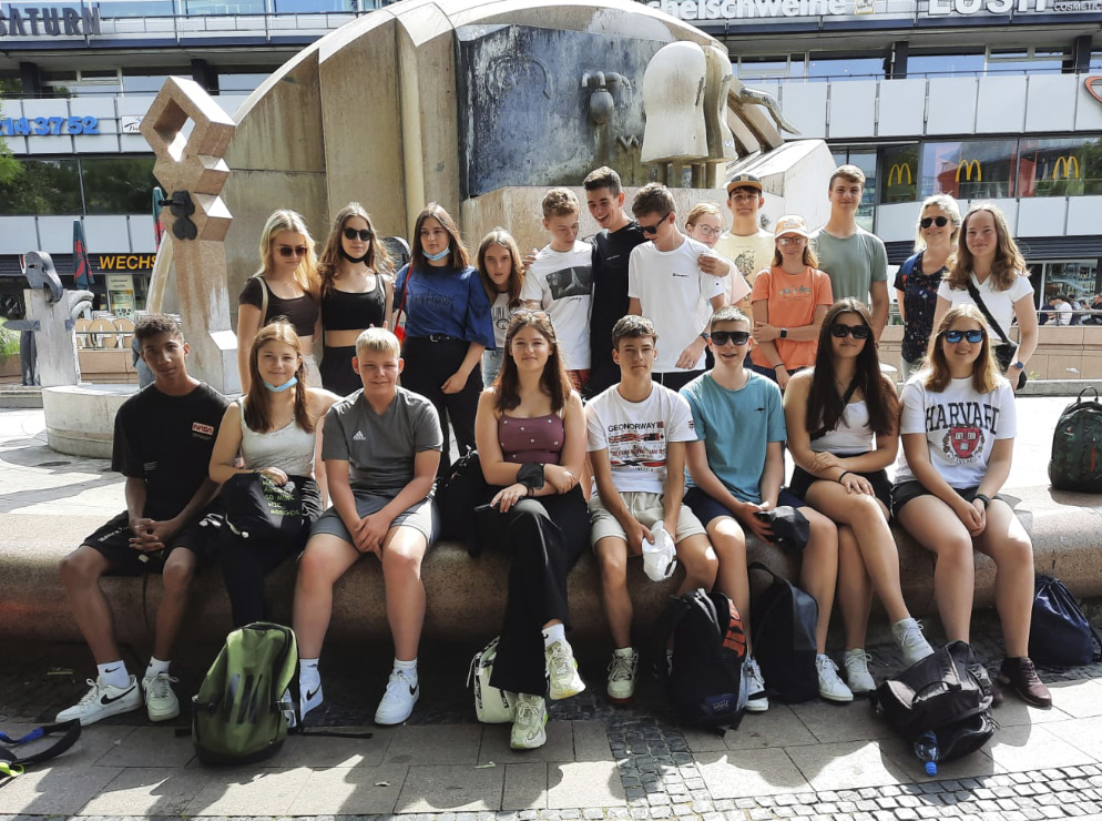 Klasse 9 des Emil-Fischer-Gymnasiums Schwarzheide, Klassenfahrt Berlin 2022 – Bildergalerie Klassenfahrten von Jugendtours