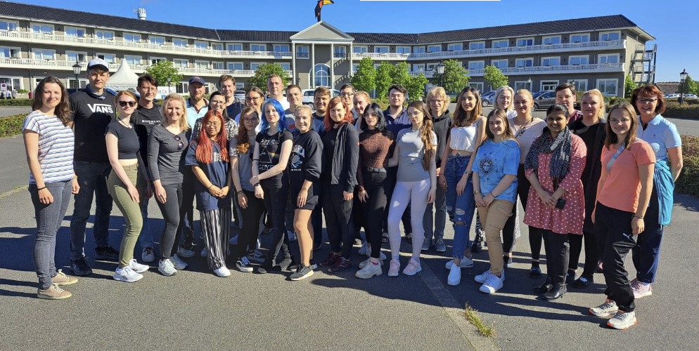 Klassenstufen 12-13 des Beruflichen Schulzentrums 1 Leipzig, Klassenfahrt Ferienpark Linstow 2022 – Bildergalerie Klassenfahrten von Jugendtours