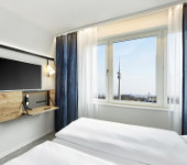 H2 Hotel Mnchen Olympiapark Unterkunftsbild 1 – Klassenfahrt Mnchen von Jugendtours