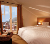 Lindner Nrburgring Ferienpark Unterkunftsbild 1 – Klassenfahrt Lindner Ferienpark Nrburgring und ringwerk von Jugendtours