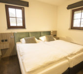 Ferienpark Van der Valk Resort Linstow Unterkunftsbild 2 – Klassenfahrt Ferienpark Linstow und Ostseebad Warnemnde von Jugendtours