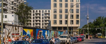 Schulz Hotel Berlin Wall Auenansicht – Klassenfahrt Berlin von Jugendtours