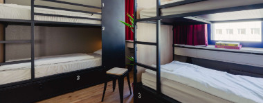 Generator Berlin Prenzlauer Berg mit DU/WC Innenansicht – Klassenfahrt Berlin von Jugendtours