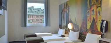 **B&B Hotel Erfurt Hauptbahnhof Innenansicht – Klassenfahrt Erfurt von Jugendtours