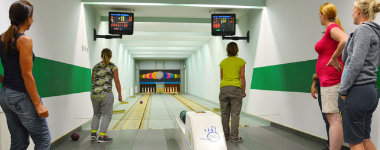 Ferienpark Retgendorf am Schweriner See Innenansicht – Klassenfahrt Schwerin von Jugendtours