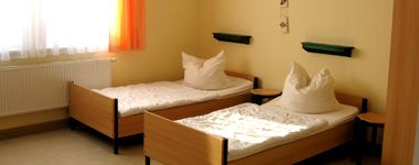 KiEZ Ferienpark Feuerkuppe - Wohnb. I Innenansicht – Klassenfahrt KiEZ Feuerkuppe Strauberg von Jugendtours