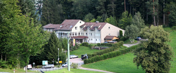 Jugendherberge Triberg Auenansicht – Klassenfahrt Schwarzwald und Europa-Park von Jugendtours