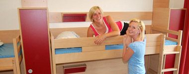 Jugendherberge Hamburg Horner Rennbahn Innenansicht – Klassenfahrt Hamburg von Jugendtours