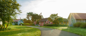 Holiday Camp Heide Park Resort Auenansicht – Klassenfahrt Holiday Camp und Heide Park Soltau von Jugendtours