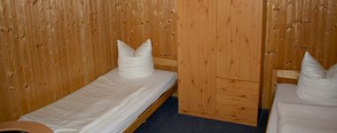 Feriendorf Waldfrieden Suhl Innenansicht – Klassenfahrt Suhl von Jugendtours