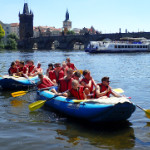 Programmpaket SCHLAUCHBOOTTOUR KARLSBRCKE – Klassenfahrt Prag von Jugendtours