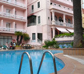 Lloret de Mar: ***Hotels im Zentrum, z.B. ***Guitart Rosa Lloret de Mar Unterkunftsbild 2 – Klassenfahrt Costa Brava von Jugendtours