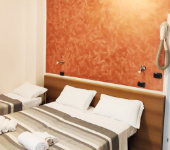 Kategorie ***Hotels, z.B. ***Hotel Prestige Miramare in Rimini Unterkunftsbild 1 – Klassenfahrt Rimini von Jugendtours