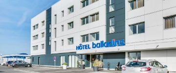 ***balladins Caen Memorial Auenansicht – Klassenfahrt Normandie von Jugendtours