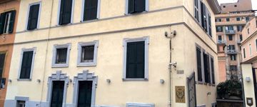 Kategorie ***Hotels im Zentrum, z.B. ***Hotel Principe di Piemonte Rom Auenansicht – Klassenfahrt Rom von Jugendtours