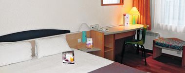 Kategorie ***Hotel im Zentrum, z.B. ***Ibis Brussels Centre Ste Catherine Innenansicht – Klassenfahrt Brssel von Jugendtours