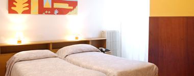 Kategorie ***Hotels, z.B. ***Hotel Vienna in Toscolano-Maderno Innenansicht – Klassenfahrt Westufer Gardasee von Jugendtours