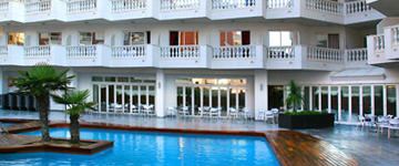 Calella: ****Hotel Bernat II Calella Auenansicht – Klassenfahrt Costa Brava von Jugendtours