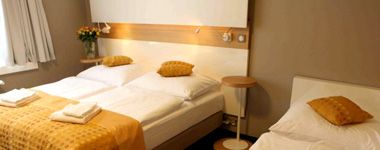 ****Hotel Golf Prag Innenansicht – Klassenfahrt Prag von Jugendtours