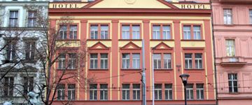 ***Hotel Zlata Vaha Prag Auenansicht – Klassenfahrt Prag von Jugendtours