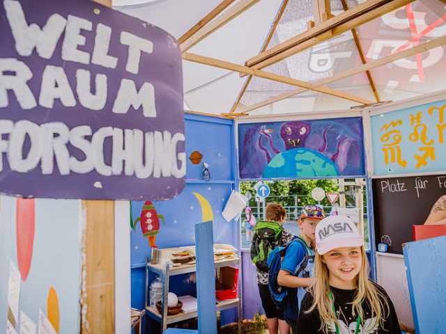 Klangschmiede: Schler*innen experimentieren mit Musik in der Kinderstadt Halle