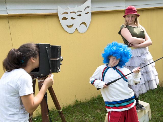 Theater und Filme machen: Schüler*innen drehen einen Film in der Kinderstadt Halle
