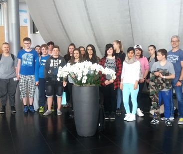 Besuch der Autostadt Wolfsburg – Klassenfahrt in Jugendherbergen von Jugendtours