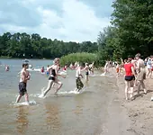 KiEZ H�lzerner See Unterkunftsbild  &ndash; Klassenfahrt KiEZ H�lzerner See von Jugendtours