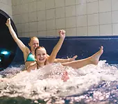 Trixi Ferienpark Zittauer Gebirge Unterkunftsbild  &ndash; Klassenfahrt Trixi Ferienpark Zittauer Gebirge von Jugendtours