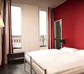 Generator Berlin Alexanderplatz Unterkunftsbild  &ndash; Klassenfahrt Berlin von Jugendtours