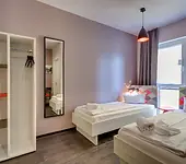 MEININGER Hotel Berlin Alexanderplatz Unterkunftsbild  &ndash; Klassenfahrt Berlin von Jugendtours