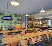 MEININGER Hotel Berlin Alexanderplatz Unterkunftsbild  &ndash; Klassenfahrt Berlin von Jugendtours