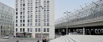 MEININGER Hotel Berlin Hauptbahnhof Unterkunftsbild  &ndash; Klassenfahrt Berlin von Jugendtours
