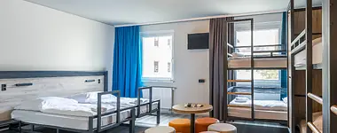 a&o Berlin Hauptbahnhof Unterkunftsbild  &ndash; Klassenfahrt Berlin von Jugendtours
