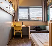 MEININGER Hotel Berlin Flughafen Unterkunftsbild  &ndash; Klassenfahrt Berlin von Jugendtours