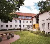 Jugendherberge L�beck - Vor dem Burgtor Unterkunftsbild  &ndash; Klassenfahrt L�beck von Jugendtours