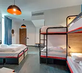 MEININGER Hotel Amsterdam Amstelstation Unterkunftsbild  &ndash; Klassenfahrt Amsterdam von Jugendtours