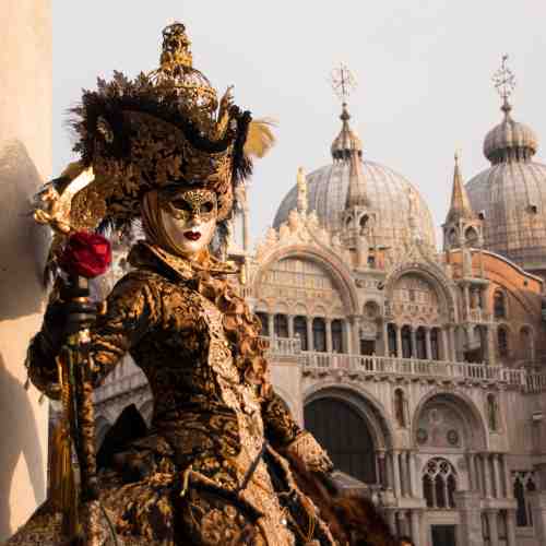 Stadtrundgang Venedig mit Thema Karneval